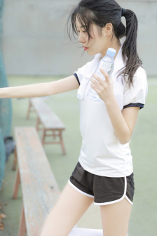 大胸美女